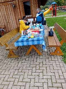 Der Maltisch